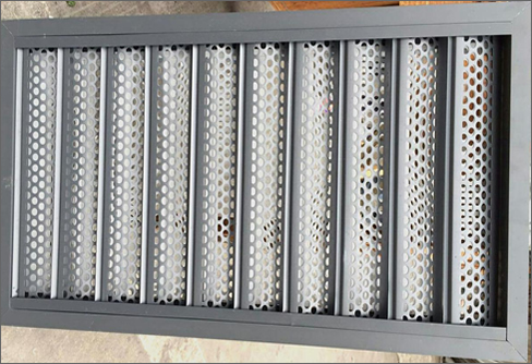 Round hole perforated metal louvers