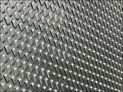 Bridge slot perforated sheet in carbon steel 5mm